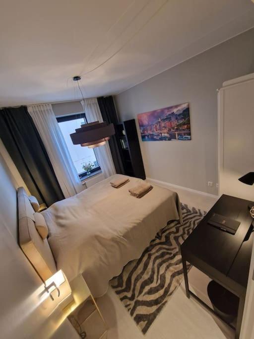 Modern Room With Bathroom, No Kitchen And Your Own Entrance Stockholm Exterior foto